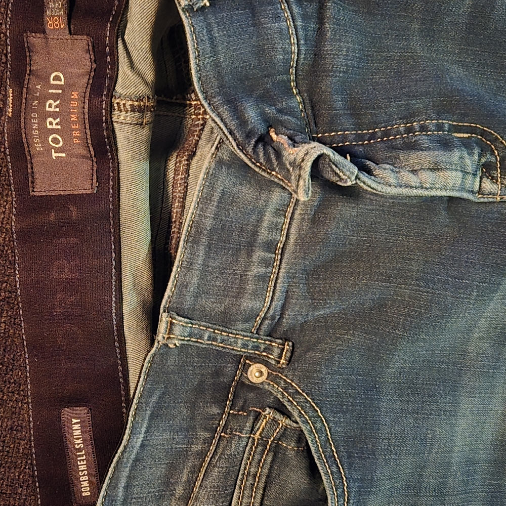 Torrid 18R Bombshell Skinny Jeans